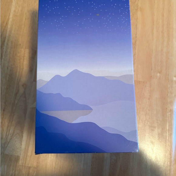 American Girl Doll Girls of Many Lands - China Spring Doll with Book - Picture 5 of 7